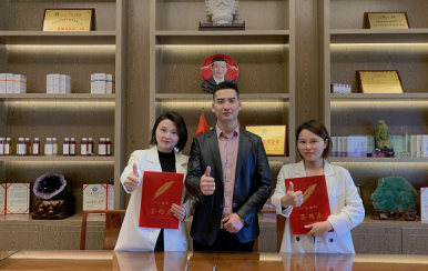 恭喜廣東深圳光明紀小姐，張小姐成功簽約加盟翌芙萊。